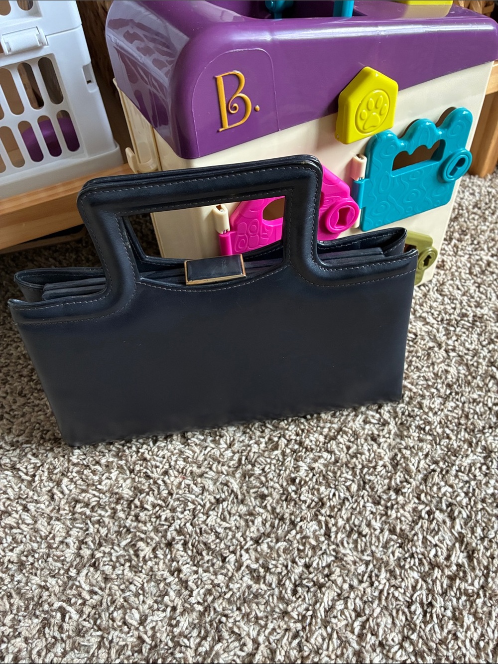 Vintage Structured Top-Handle Kiss Clutch Navy Leather